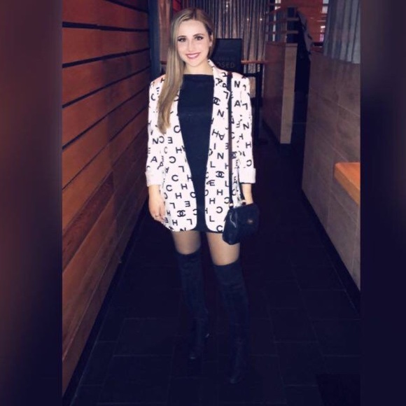 Meet your Posher, Alex - Picture 1 of 1